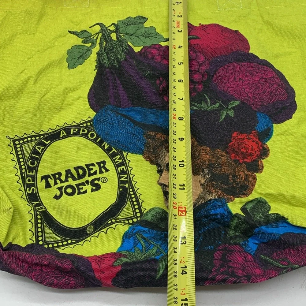 Trader Joe's RARE Lady with fruit Hat Tote Bag TOT9369F - Picture 6 of 11